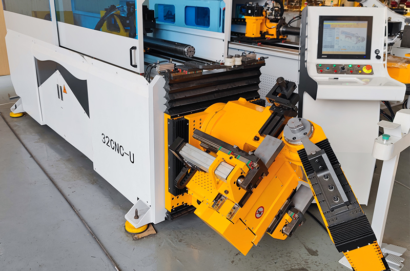 全自动数控弯管机怎么使用？